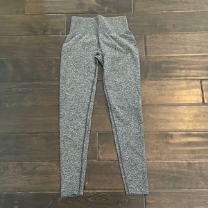 NWOT NVGTN Black Speckled Scrunch Seamless Legging Size S